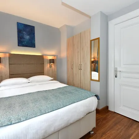 Andi Hotel 2*