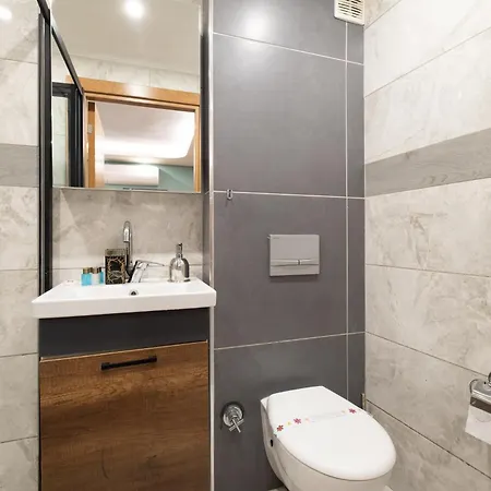Istanbulites Hotel 3*