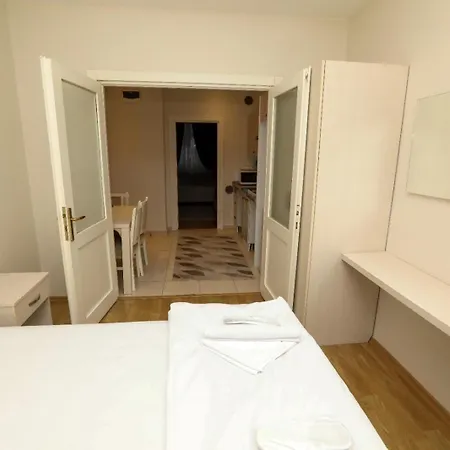 Magnolia Hause With Terrace 200 Meters From Taksim *