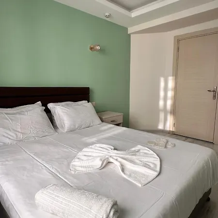 Magnolia Hause With Terrace 200 Meters From Taksim *