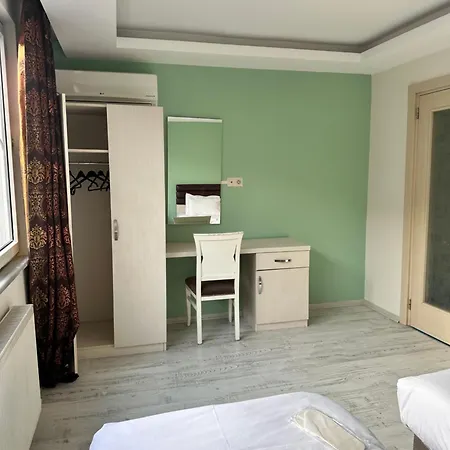 Magnolia Hause With Terrace 200 Meters From Taksim Apartment