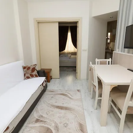 Magnolia Hause With Terrace 200 Meters From Taksim Apartment *