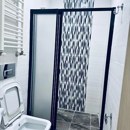 Apartment Magnolia Hause With Terrace 200 Meters From Taksim *