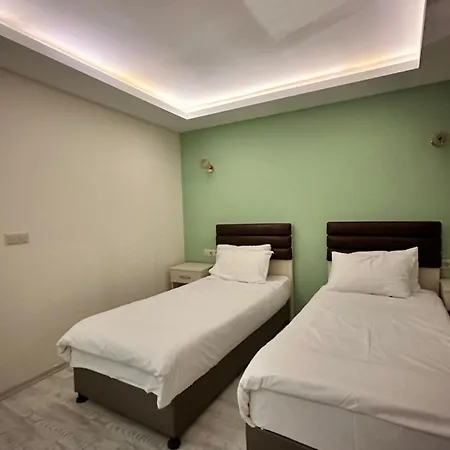 Magnolia Hause With Terrace 200 Meters From Taksim *