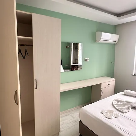 Apartment Magnolia Hause With Terrace 200 Meters From Taksim *