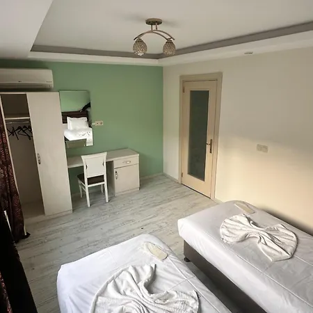 Magnolia Hause With Terrace 200 Meters From Taksim *