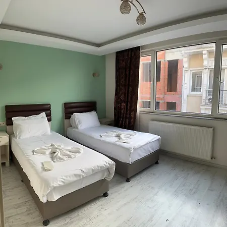 Apartment Magnolia Hause With Terrace 200 Meters From Taksim