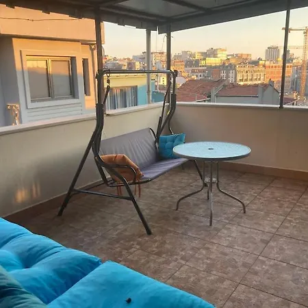 Magnolia Hause With Terrace 200 Meters From Taksim Apartment *