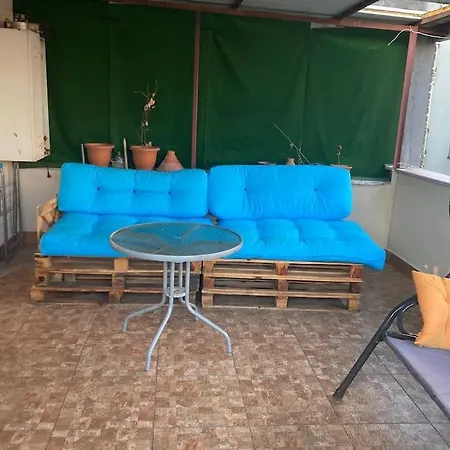 Apartment Magnolia Hause With Terrace 200 Meters From Taksim Istanbul