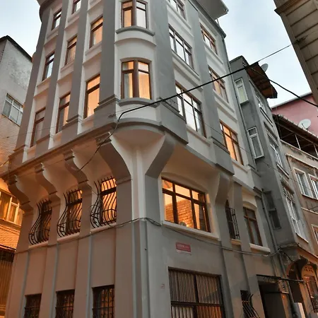 Historical & Retro House @central Of Taksim *