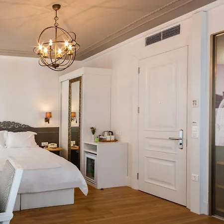 Hotel Pino Istanbul