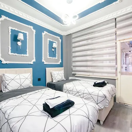 Blue White House Istambul