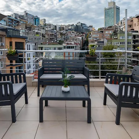 Apartamento Luxury Flat W/exceptional Terrace & Bosphrous View
