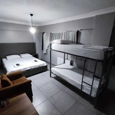 Zirkon Suit Apartment
