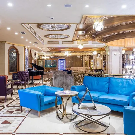 Wyndham Old Hotel 5*