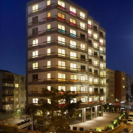 Ar-mo-ni Apartment