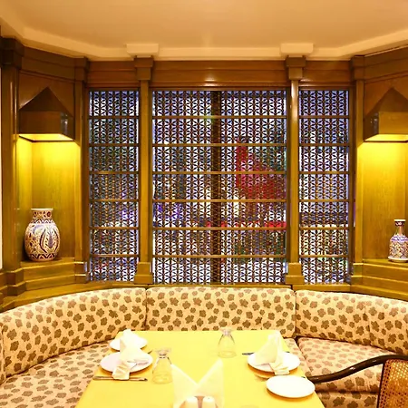 Royal Hotel Istanboel
