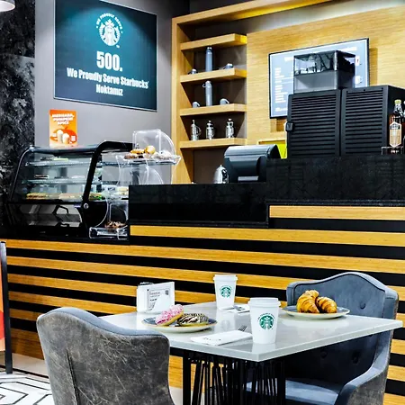 Hotel Ramada By Wyndham Istanbul Golden Horn 4*
