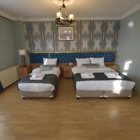Hotel Golden Palace Sea View 3*
