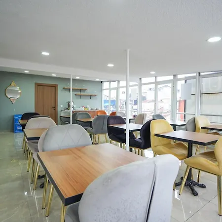 Hotel Luka *