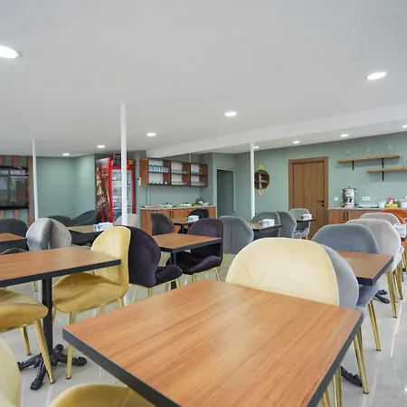 Luka Hotel