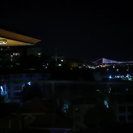Loop Bosphorus מלון