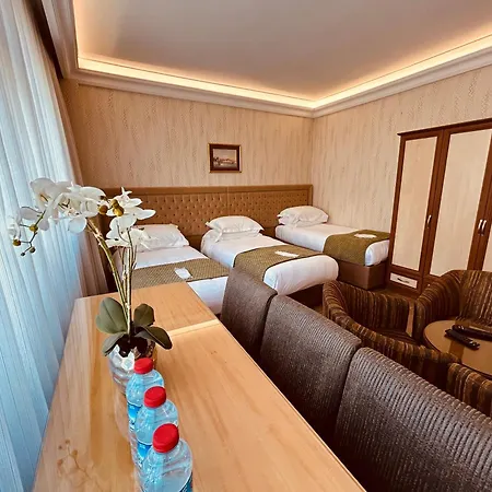 Lily * İstanbul