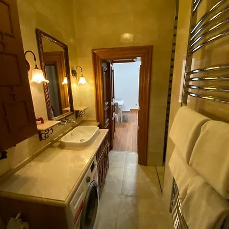 Aslan Apartment Istanbul