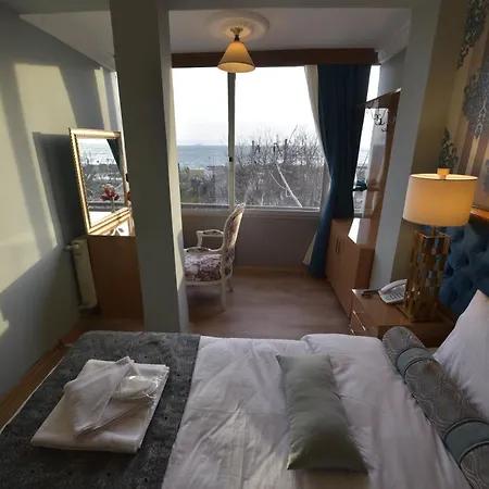 Golden Palace Sea View Hotel