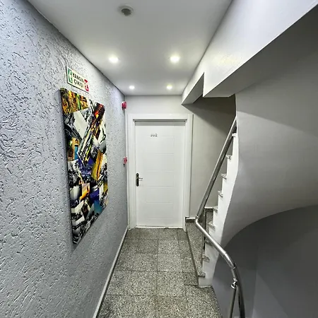Hotel Taksim Istiklal 3*