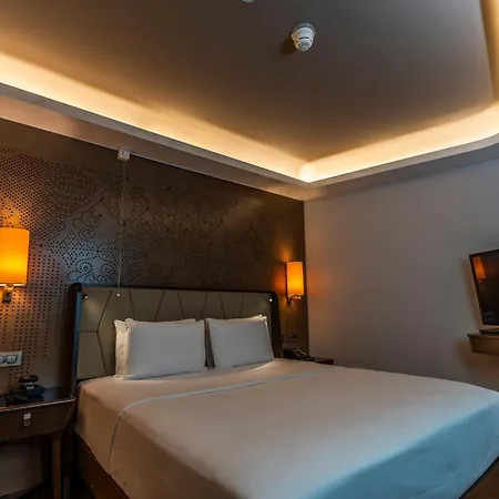 Hilton Kozyatagi Hotel 5*