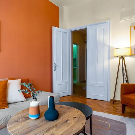 Apartament Stylish And Central 2br Flat In The Heart Of Sisli *