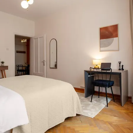 Stylish And Central 2br Flat In The Heart Of Sisli Apartament Stambuł