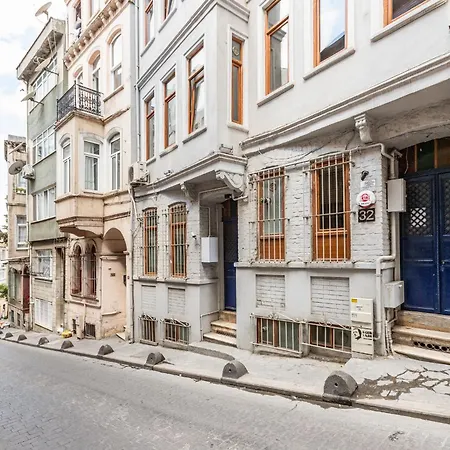 Pin Exclusive 1 Bd Taksim B3 Apartment