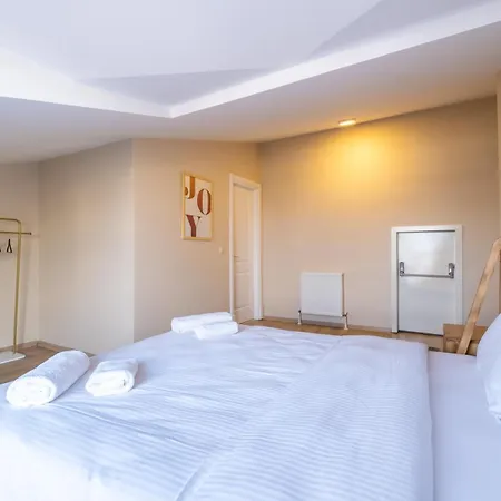 Bosphorus Bliss - Stunning 6br Dublex Penthouse Istanbul