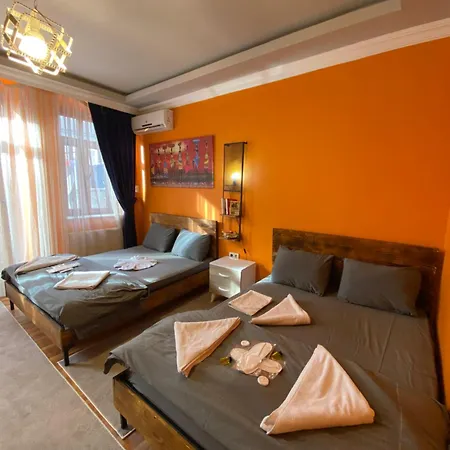 Taksim Pandora * Provincia di Istanbul