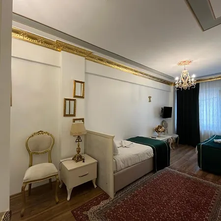 Le Safran Hotel *