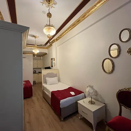 Le Safran Hotel *