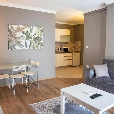 The Hera Hotel 2*