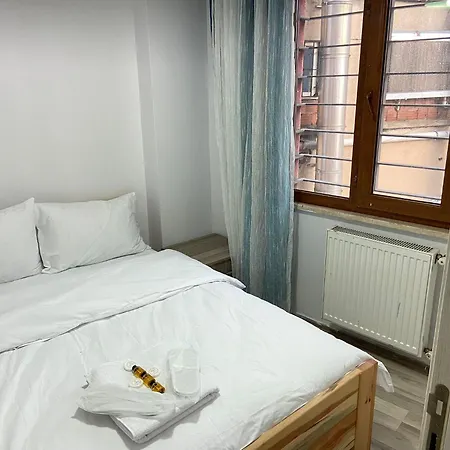 Hotel La Perato *