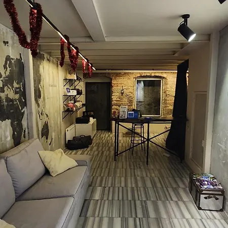 Galata Hotel *