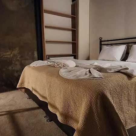 Galata Hotel *