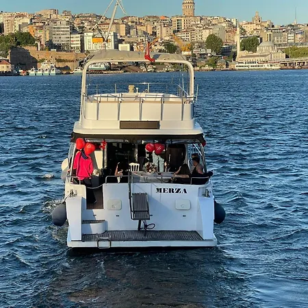 Merza Yatcilik Botel