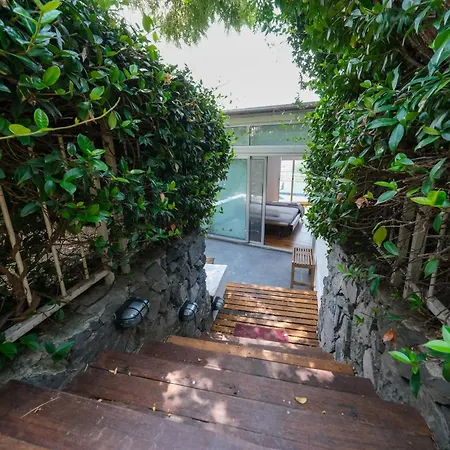 Maison Detroit : Iconic 3br Triplex W/ Great Views Villa Istanbul