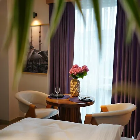 Dream House 22 Aparthotel *
