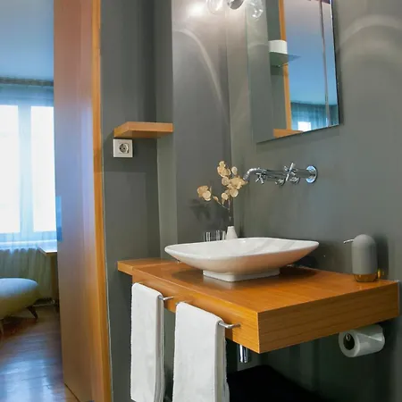 I'zaz Lofts Daire *