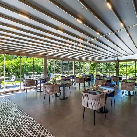 Radisson Residences Vadistanbul מלון 4*