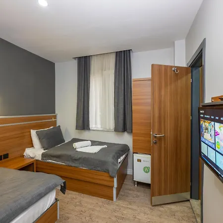 Hotel Mayza 3*