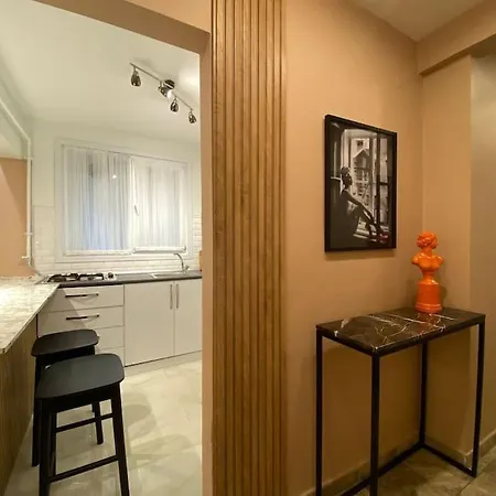 Spacious 3br 3ac Near Metro * Istanbul