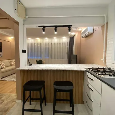 Apartment Spacious 3br 3ac Near Metro *